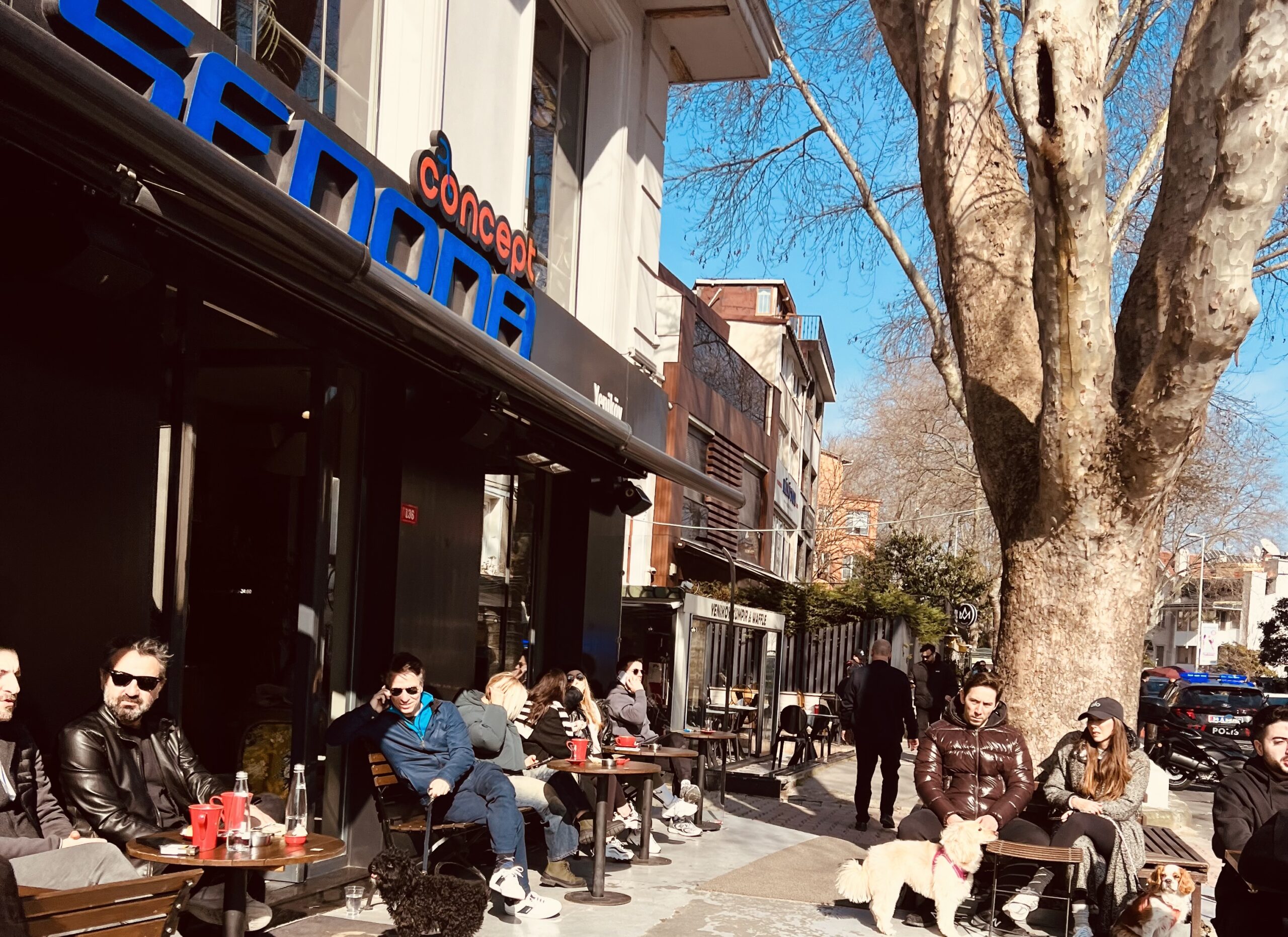 sedona cafe yenikoy scaled - Buluşma Noktası