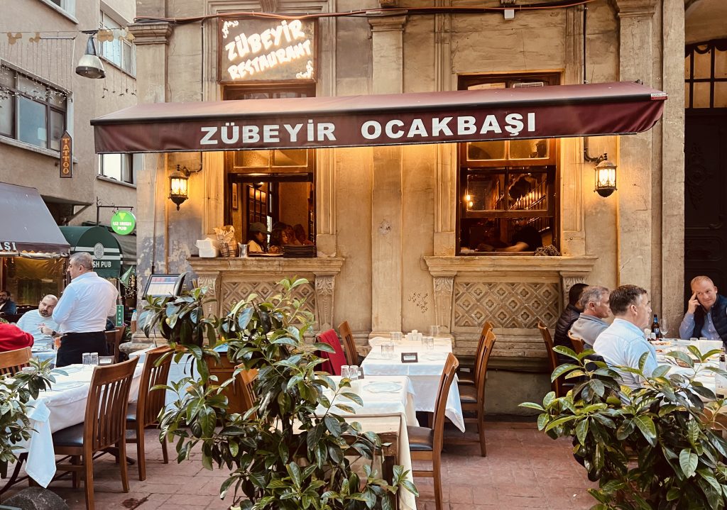 Z&uuml;beyir Ocakbaşı