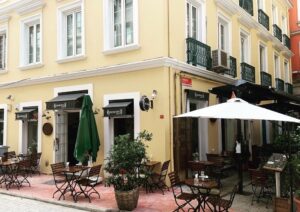 parantez karakoy 5 300x212 - parantez-karakoy-5