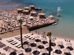 kali beach 300x225 - kali-beach