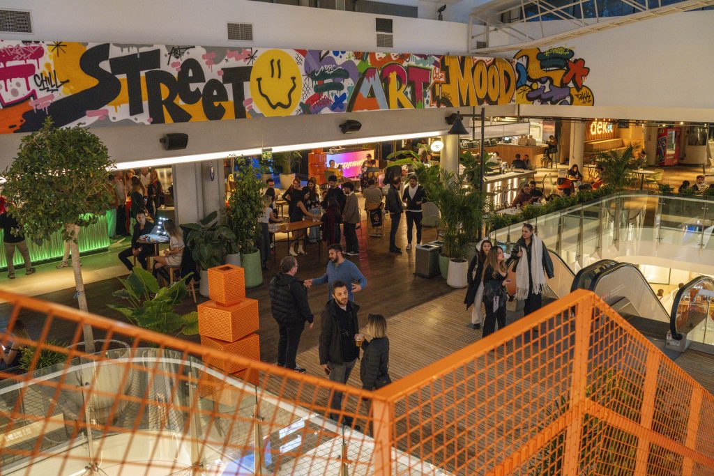 Dekk Etiler Dekk Etiler