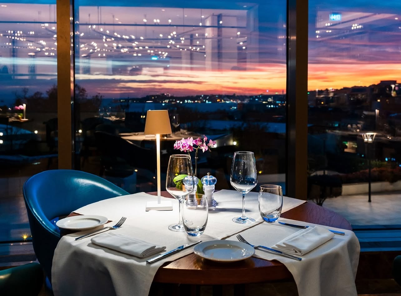 manzara conrad - Manzara Restaurant