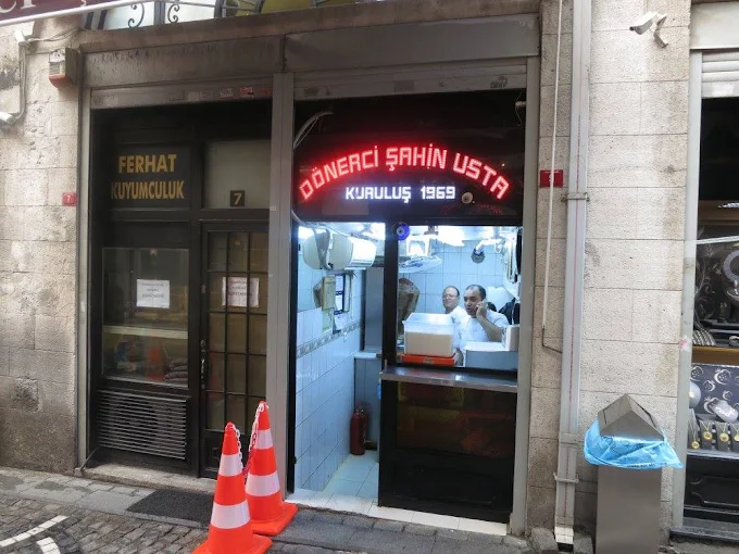 D&ouml;nerci Şahin Usta